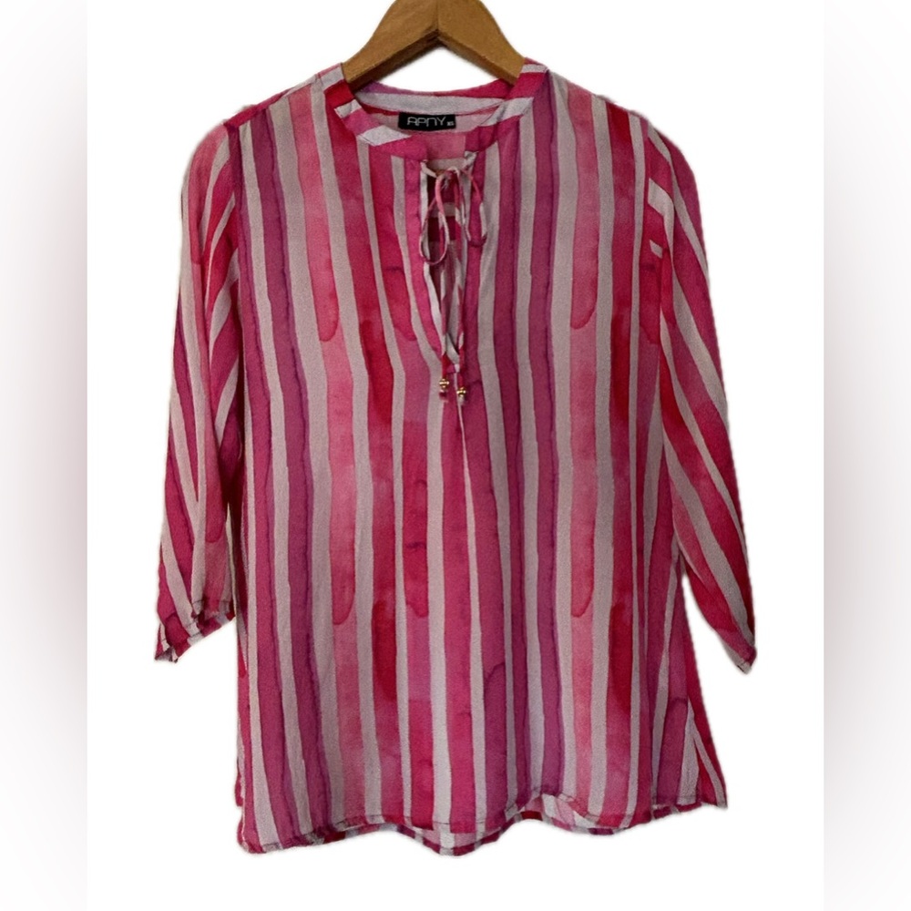 APNY V-Neck, Blouse. Size XS